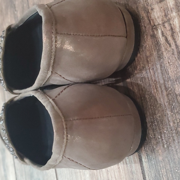 TAHARI Women's Harley Loafer - Picture 7 of 9